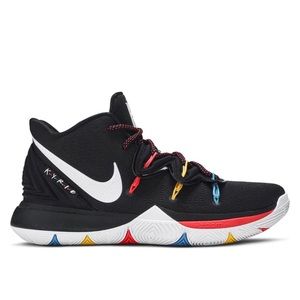 Nike Kyrie 5 EP “Friends” Basketball Shoes #AO2919-006 Black/White Men’s Sz 8.